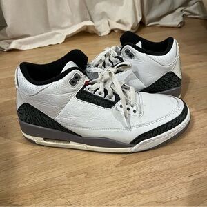 Air Jordan 3 Retro "CEMENT GREY" 2024 Size 10.5 CR8532-106 - Pre Owned No Box